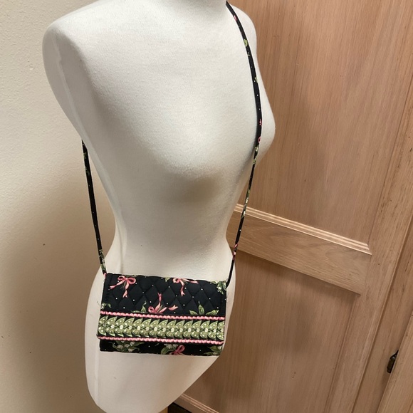 Vera Bradley - Picture 2 of 4